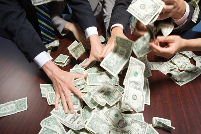 cashgrabbing