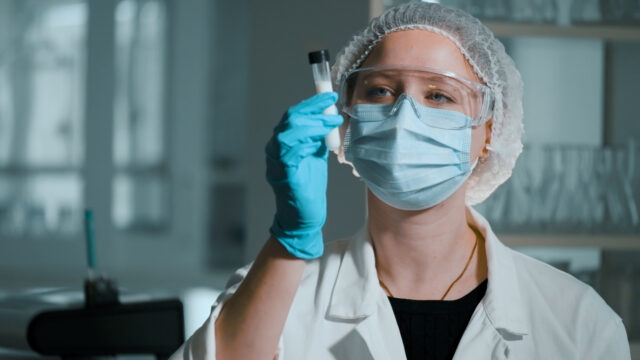 Lab_kvinna
